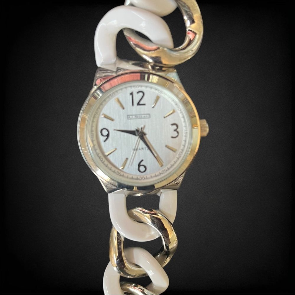 R J Graziano Chunky Statement White And Silver Tone Link Watch